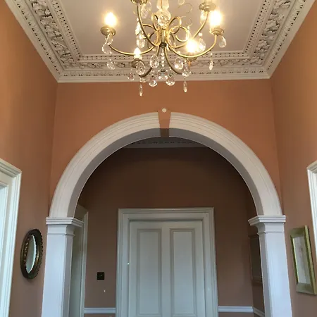 فندق Clone House 4*