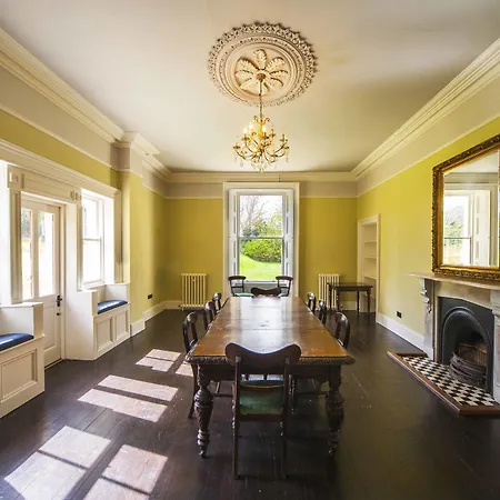 Hotel Clone House 4*