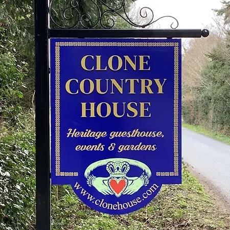 Hotel Clone House